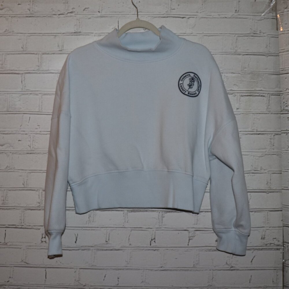 💙🌹 Wild Fable Light Blue High Crew‑Neck Sweater · Size Large · “Geneva,"